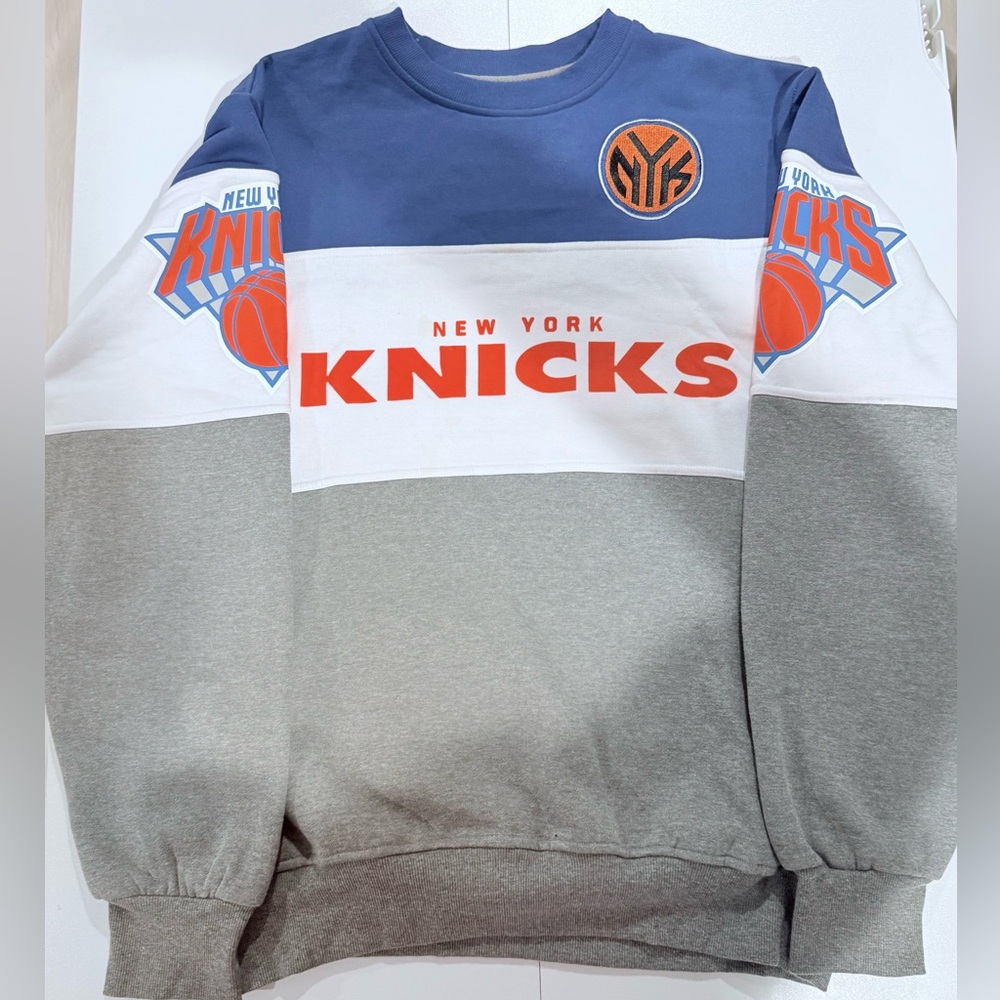 New York Knicks Crewneck Sweater
